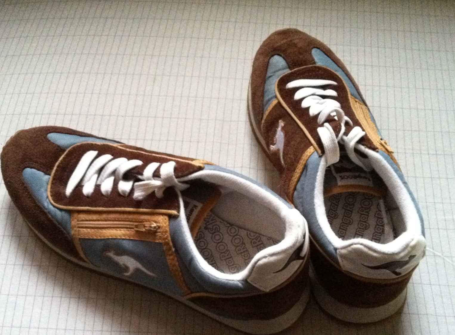 I am also currently and synchronistically selling my kangaROO sneakers via ebay.